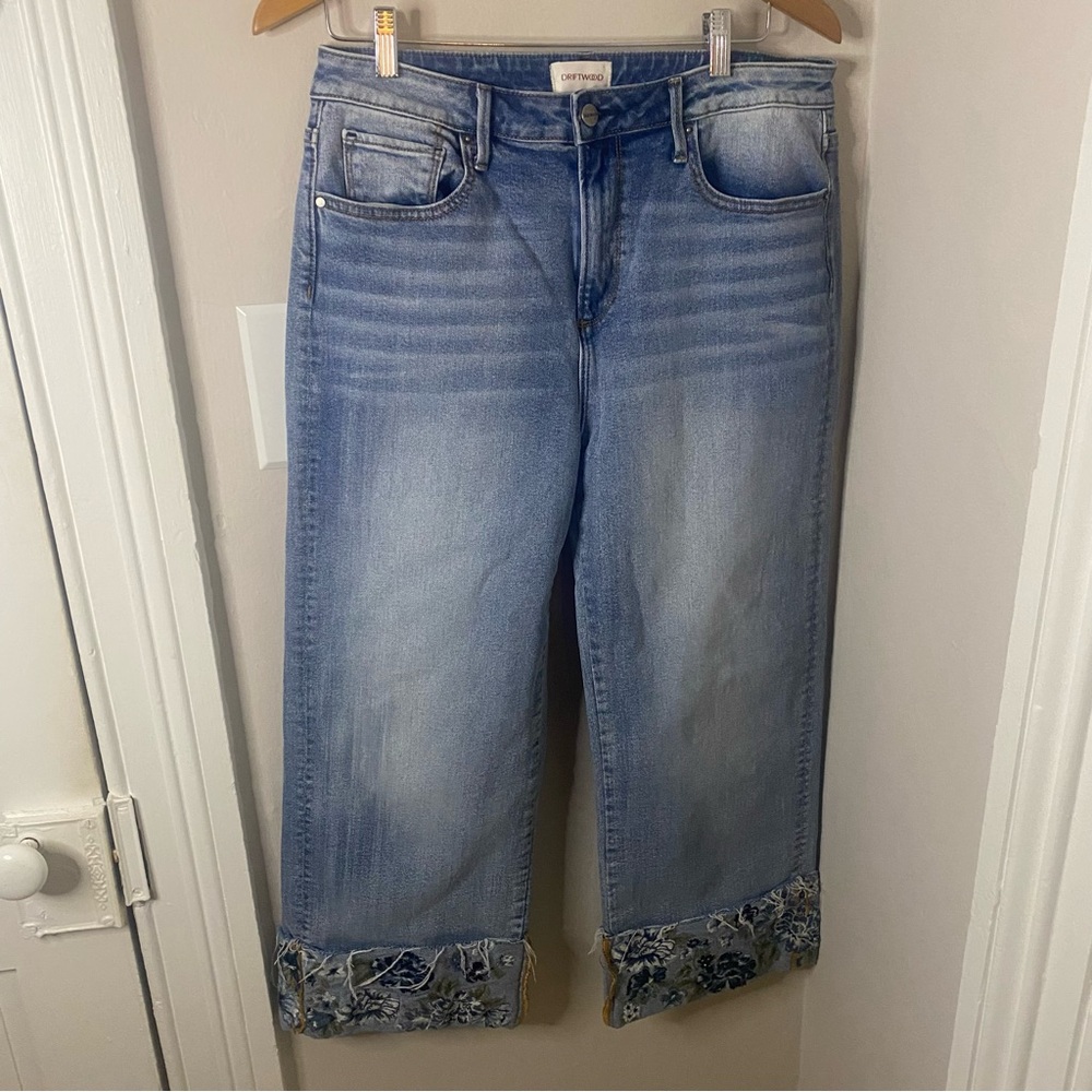 Driftwood Jeans Charlee embroidered cuff jean